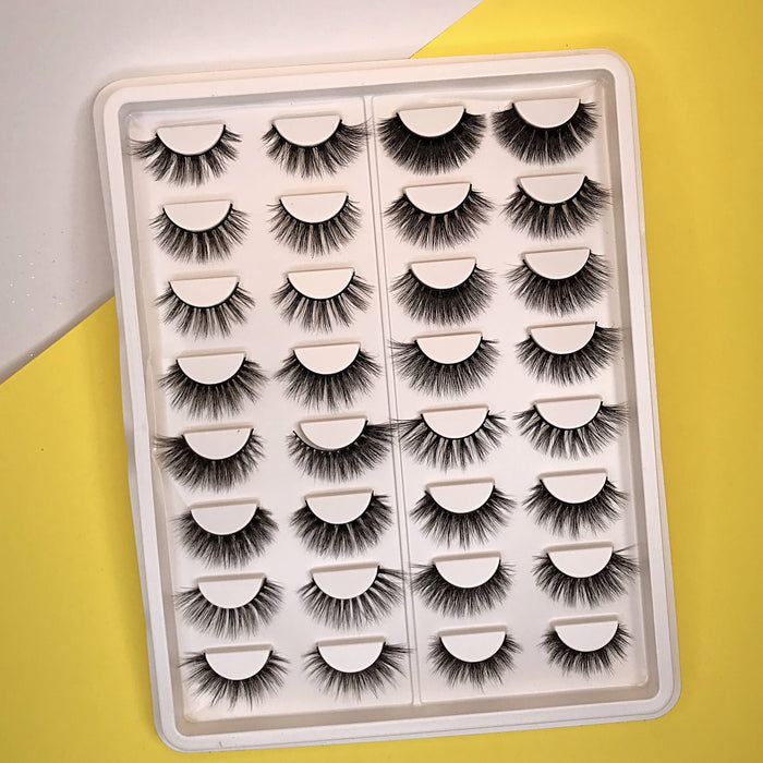 ULTIMATE LASH BOOK (16 PAIRS)