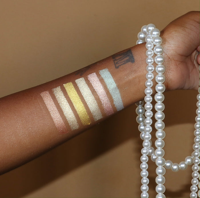 CHAINS AND PEARLS HIGHLIGHTING PALETTE